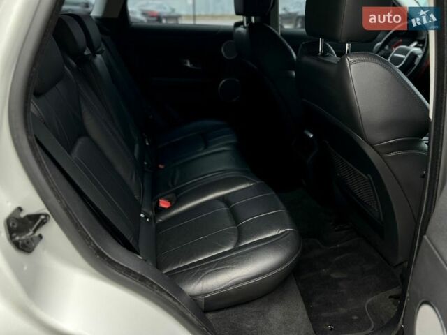 Білий Ленд Ровер Рендж Ровер Евок, об'ємом двигуна 2 л та пробігом 145 тис. км за 21500 $, фото 25 на Automoto.ua