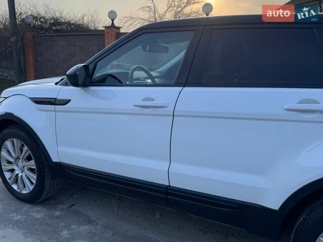 Білий Ленд Ровер Рендж Ровер Евок, об'ємом двигуна 2 л та пробігом 120 тис. км за 18500 $, фото 15 на Automoto.ua