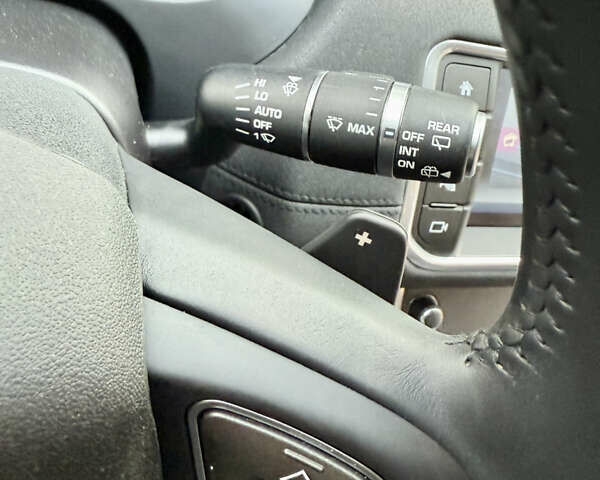 Белый Ленд Ровер Рендж Ровер Эвок, объемом двигателя 2 л и пробегом 90 тыс. км за 19850 $, фото 73 на Automoto.ua