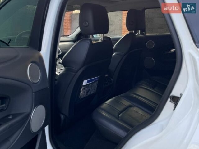 Білий Ленд Ровер Рендж Ровер Евок, об'ємом двигуна 2 л та пробігом 120 тис. км за 18500 $, фото 21 на Automoto.ua