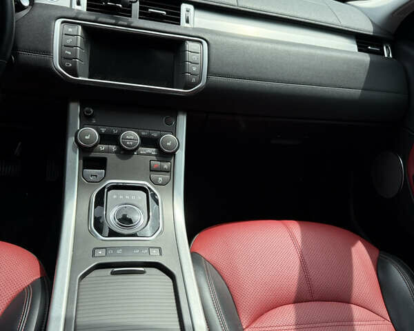 Білий Ленд Ровер Рендж Ровер Евок, об'ємом двигуна 2 л та пробігом 100 тис. км за 23000 $, фото 4 на Automoto.ua