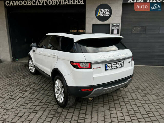 Білий Ленд Ровер Рендж Ровер Евок, об'ємом двигуна 2 л та пробігом 145 тис. км за 23000 $, фото 16 на Automoto.ua