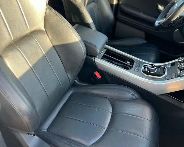 Білий Ленд Ровер Рендж Ровер Евок, об'ємом двигуна 2 л та пробігом 80 тис. км за 22900 $, фото 14 на Automoto.ua