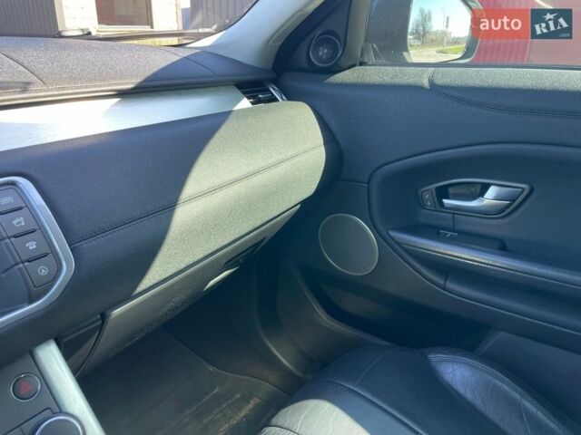 Белый Ленд Ровер Рендж Ровер Эвок, объемом двигателя 0 л и пробегом 180 тыс. км за 18500 $, фото 26 на Automoto.ua