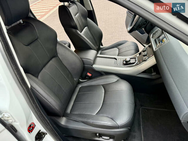 Білий Ленд Ровер Рендж Ровер Евок, об'ємом двигуна 0 л та пробігом 90 тис. км за 20450 $, фото 61 на Automoto.ua