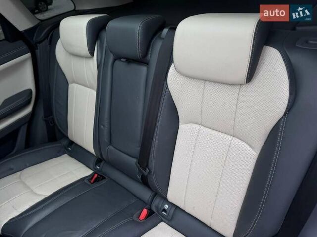 Білий Ленд Ровер Рендж Ровер Евок, об'ємом двигуна 2 л та пробігом 147 тис. км за 23500 $, фото 56 на Automoto.ua