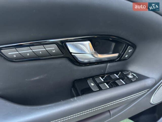 Белый Ленд Ровер Рендж Ровер Эвок, объемом двигателя 2 л и пробегом 117 тыс. км за 25250 $, фото 52 на Automoto.ua