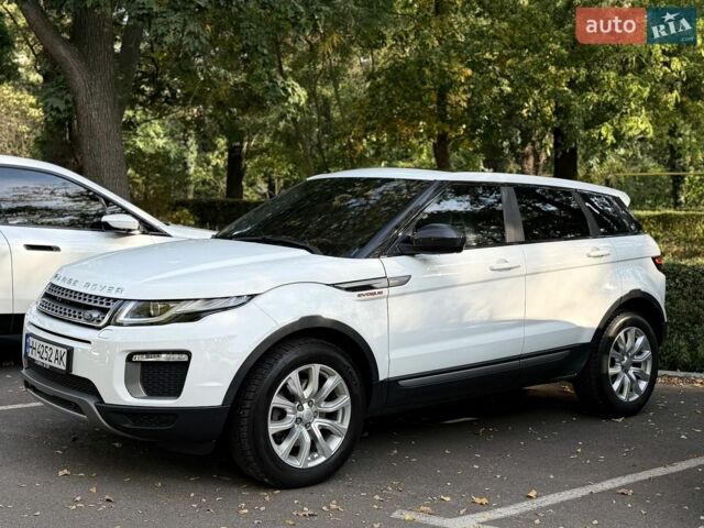 Білий Ленд Ровер Рендж Ровер Евок, об'ємом двигуна 2 л та пробігом 146 тис. км за 18900 $, фото 2 на Automoto.ua