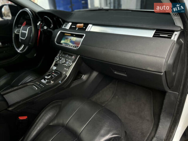 Білий Ленд Ровер Рендж Ровер Евок, об'ємом двигуна 2 л та пробігом 145 тис. км за 23000 $, фото 28 на Automoto.ua