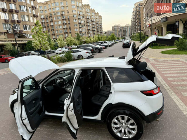 Білий Ленд Ровер Рендж Ровер Евок, об'ємом двигуна 0 л та пробігом 90 тис. км за 20450 $, фото 8 на Automoto.ua