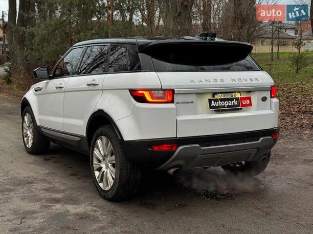 Білий Ленд Ровер Рендж Ровер Евок, об'ємом двигуна 2 л та пробігом 121 тис. км за 20240 $, фото 8 на Automoto.ua