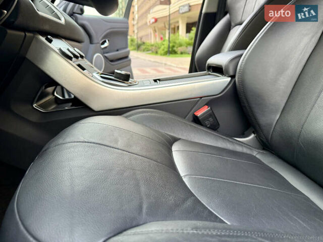 Белый Ленд Ровер Рендж Ровер Эвок, объемом двигателя 2 л и пробегом 90 тыс. км за 19850 $, фото 67 на Automoto.ua