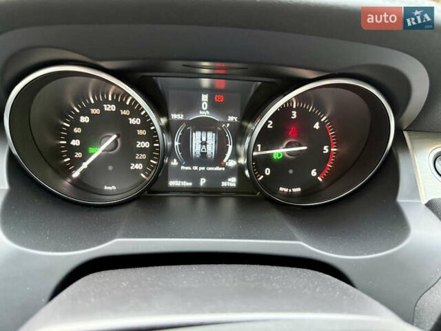 Белый Ленд Ровер Рендж Ровер Эвок, объемом двигателя 2 л и пробегом 90 тыс. км за 19850 $, фото 82 на Automoto.ua