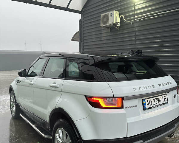 Белый Ленд Ровер Рендж Ровер Эвок, объемом двигателя 2 л и пробегом 206 тыс. км за 24000 $, фото 6 на Automoto.ua