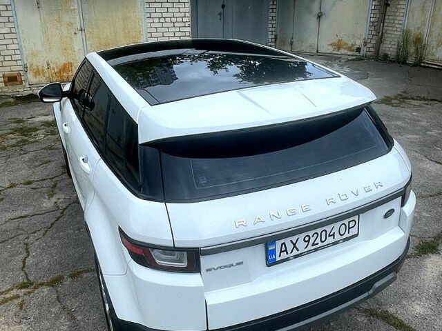 Білий Ленд Ровер Рендж Ровер Евок, об'ємом двигуна 2 л та пробігом 114 тис. км за 25000 $, фото 4 на Automoto.ua