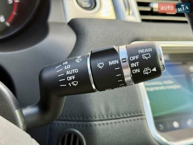 Белый Ленд Ровер Рендж Ровер Эвок, объемом двигателя 2 л и пробегом 116 тыс. км за 22000 $, фото 19 на Automoto.ua