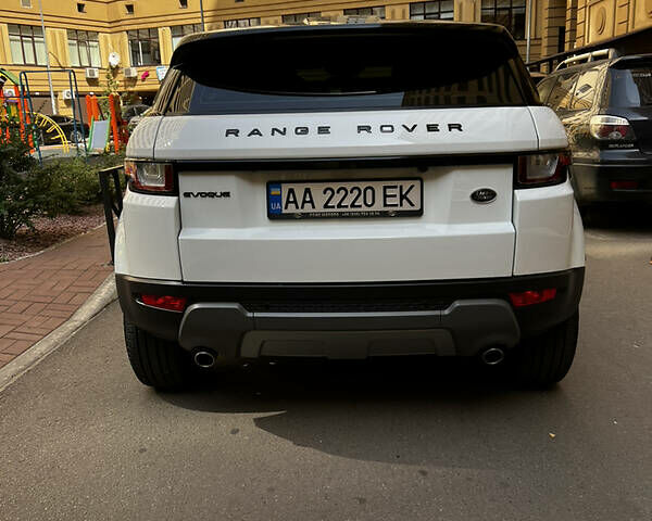 Белый Ленд Ровер Рендж Ровер Эвок, объемом двигателя 2 л и пробегом 48 тыс. км за 28500 $, фото 5 на Automoto.ua