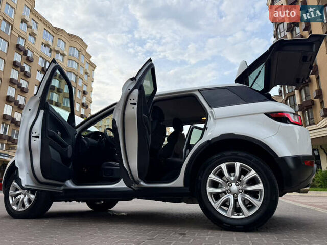 Белый Ленд Ровер Рендж Ровер Эвок, объемом двигателя 2 л и пробегом 90 тыс. км за 19850 $, фото 9 на Automoto.ua