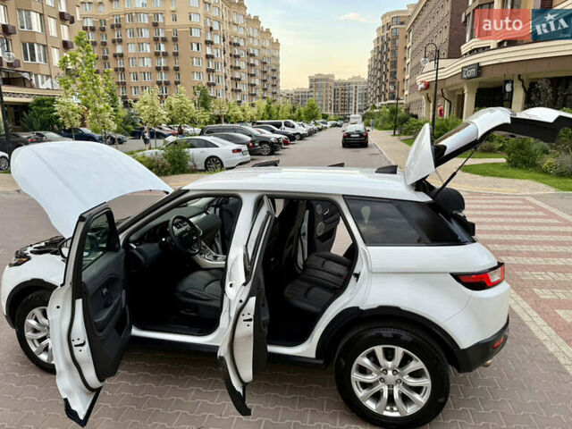 Белый Ленд Ровер Рендж Ровер Эвок, объемом двигателя 2 л и пробегом 90 тыс. км за 19850 $, фото 11 на Automoto.ua