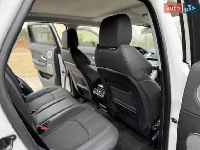 Белый Ленд Ровер Рендж Ровер Эвок, объемом двигателя 2 л и пробегом 91 тыс. км за 22900 $, фото 25 на Automoto.ua