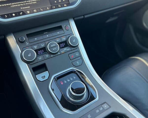 Білий Ленд Ровер Рендж Ровер Евок, об'ємом двигуна 2 л та пробігом 80 тис. км за 22900 $, фото 8 на Automoto.ua