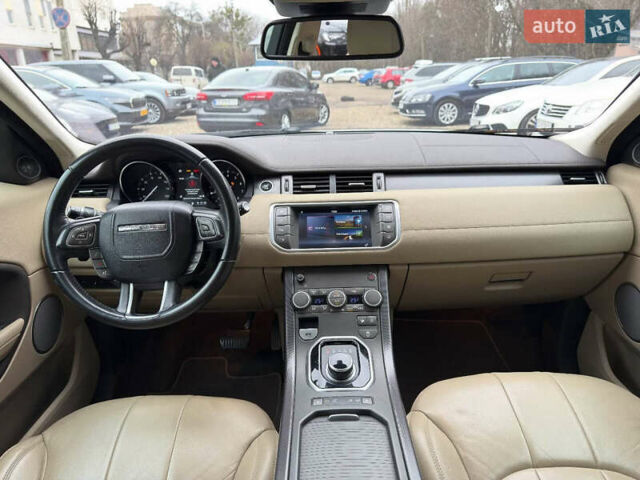 Белый Ленд Ровер Рендж Ровер Эвок, объемом двигателя 2 л и пробегом 116 тыс. км за 18100 $, фото 7 на Automoto.ua