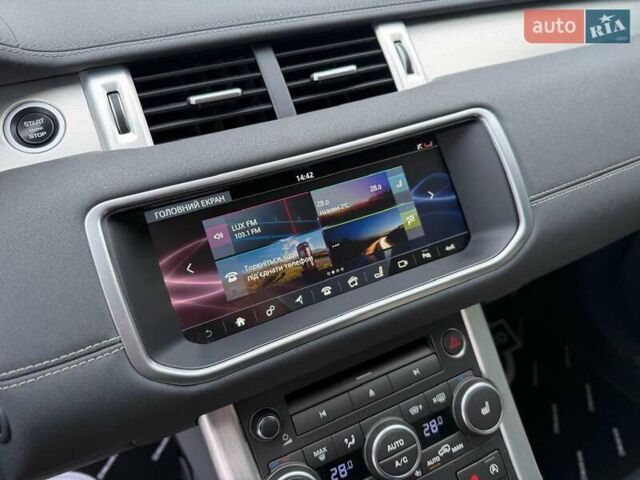 Білий Ленд Ровер Рендж Ровер Евок, об'ємом двигуна 2 л та пробігом 147 тис. км за 23500 $, фото 76 на Automoto.ua