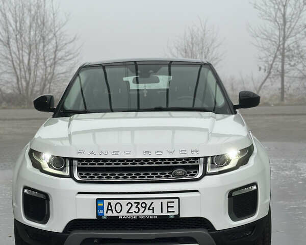 Белый Ленд Ровер Рендж Ровер Эвок, объемом двигателя 2 л и пробегом 206 тыс. км за 24000 $, фото 2 на Automoto.ua