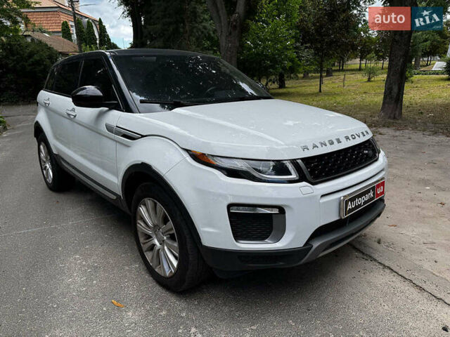 Ленд Ровер Рендж Ровер Эвок 2017 в Киеве на Automoto.ua Белый Ленд Ровер Рендж Ровер Эвок, объемом двигателя 2 л и пробегом 121 тыс. км за 21880 $, фото 2 на Automoto.ua