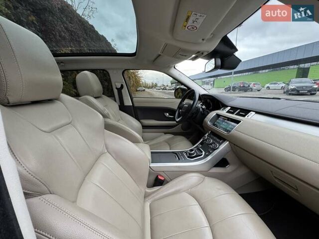 Белый Ленд Ровер Рендж Ровер Эвок, объемом двигателя 2 л и пробегом 59 тыс. км за 26500 $, фото 11 на Automoto.ua