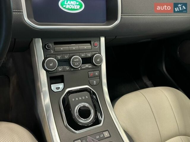 Білий Ленд Ровер Рендж Ровер Евок, об'ємом двигуна 2 л та пробігом 98 тис. км за 24000 $, фото 7 на Automoto.ua