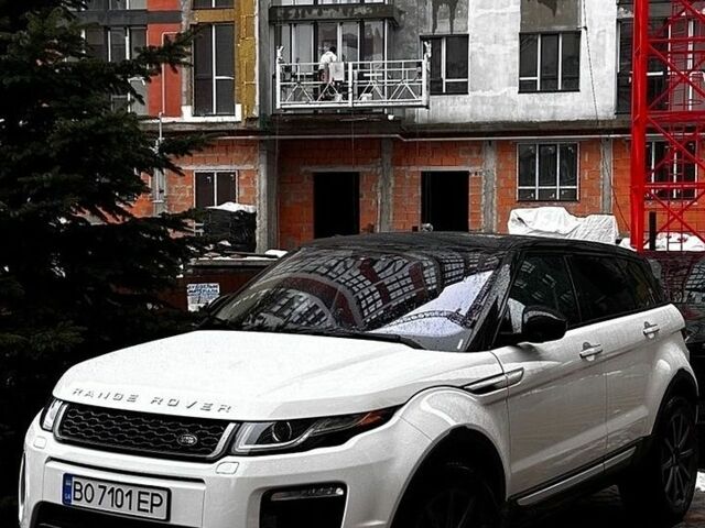 Белый Ленд Ровер Рендж Ровер Эвок, объемом двигателя 2 л и пробегом 143 тыс. км за 26900 $, фото 4 на Automoto.ua
