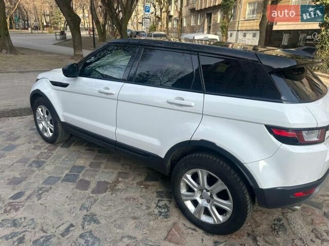 Білий Ленд Ровер Рендж Ровер Евок, об'ємом двигуна 2 л та пробігом 65 тис. км за 21800 $, фото 4 на Automoto.ua