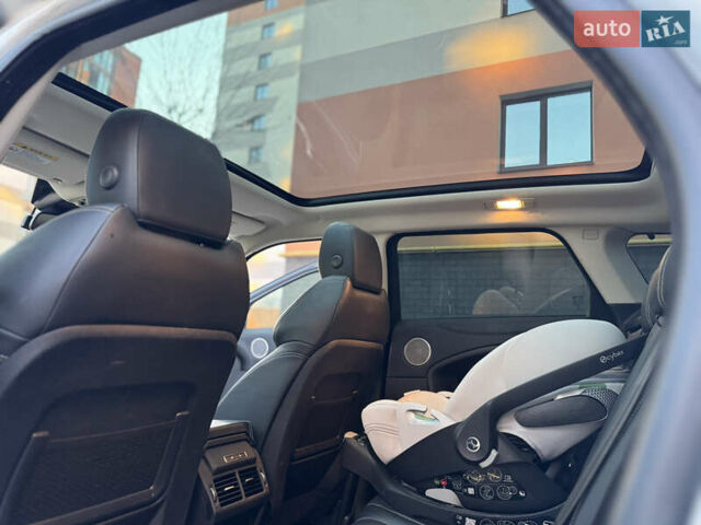 Белый Ленд Ровер Рендж Ровер Эвок, объемом двигателя 2 л и пробегом 117 тыс. км за 25250 $, фото 47 на Automoto.ua