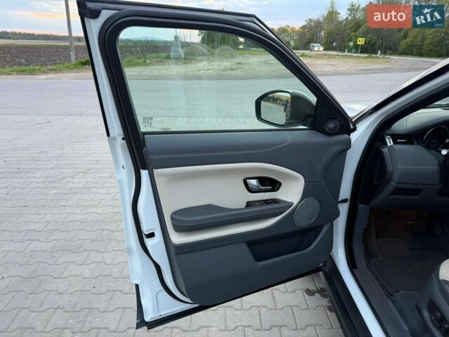 Білий Ленд Ровер Рендж Ровер Евок, об'ємом двигуна 2 л та пробігом 137 тис. км за 21500 $, фото 22 на Automoto.ua