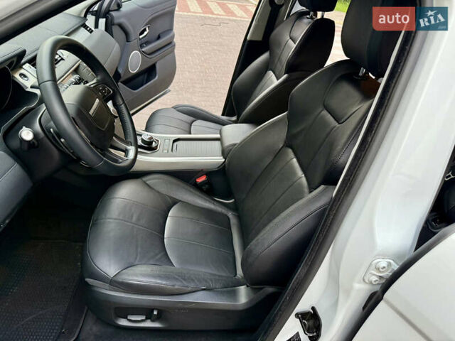 Белый Ленд Ровер Рендж Ровер Эвок, объемом двигателя 2 л и пробегом 90 тыс. км за 19850 $, фото 61 на Automoto.ua