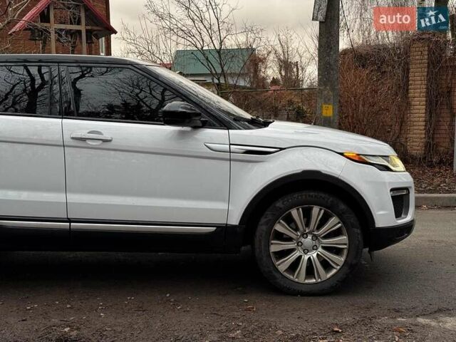 Білий Ленд Ровер Рендж Ровер Евок, об'ємом двигуна 2 л та пробігом 121 тис. км за 20240 $, фото 3 на Automoto.ua