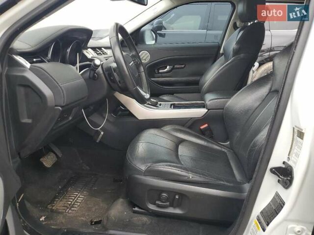 Белый Ленд Ровер Рендж Ровер Эвок, объемом двигателя 2 л и пробегом 162 тыс. км за 4500 $, фото 6 на Automoto.ua