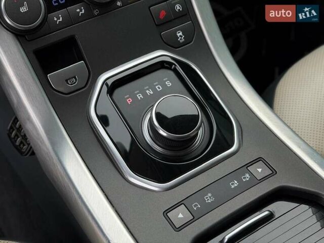 Білий Ленд Ровер Рендж Ровер Евок, об'ємом двигуна 2 л та пробігом 147 тис. км за 23500 $, фото 77 на Automoto.ua