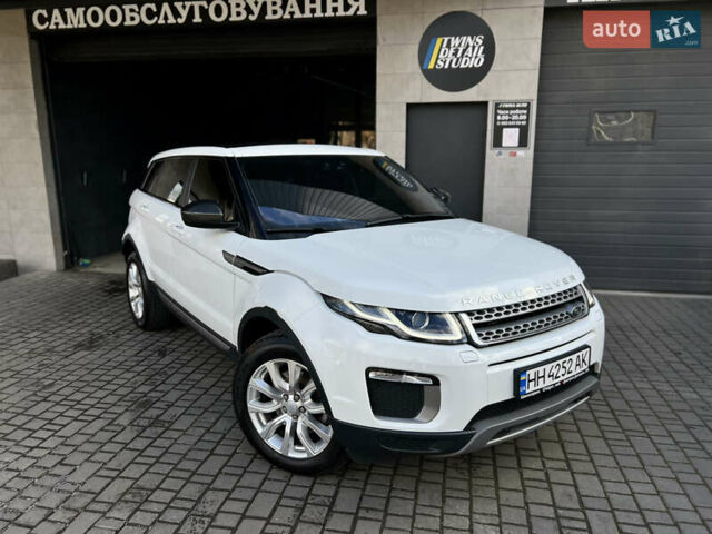 Білий Ленд Ровер Рендж Ровер Евок, об'ємом двигуна 2 л та пробігом 145 тис. км за 23000 $, фото 6 на Automoto.ua