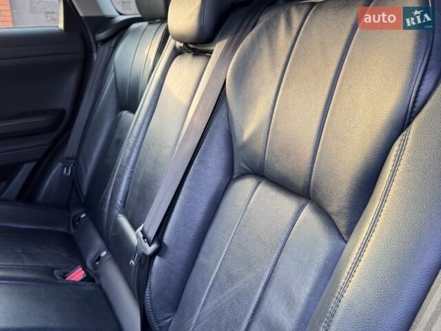 Білий Ленд Ровер Рендж Ровер Евок, об'ємом двигуна 2 л та пробігом 120 тис. км за 18500 $, фото 34 на Automoto.ua