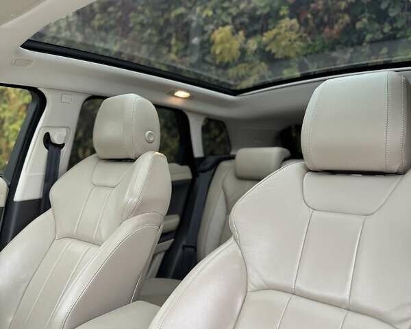 Белый Ленд Ровер Рендж Ровер Эвок, объемом двигателя 2 л и пробегом 59 тыс. км за 26500 $, фото 9 на Automoto.ua