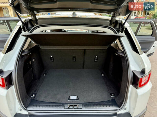 Білий Ленд Ровер Рендж Ровер Евок, об'ємом двигуна 0 л та пробігом 90 тис. км за 20450 $, фото 64 на Automoto.ua