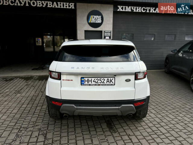 Білий Ленд Ровер Рендж Ровер Евок, об'ємом двигуна 2 л та пробігом 145 тис. км за 23000 $, фото 14 на Automoto.ua