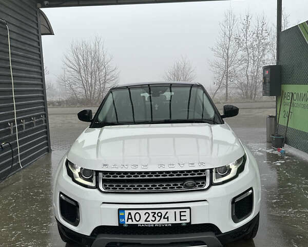 Белый Ленд Ровер Рендж Ровер Эвок, объемом двигателя 2 л и пробегом 206 тыс. км за 24000 $, фото 3 на Automoto.ua
