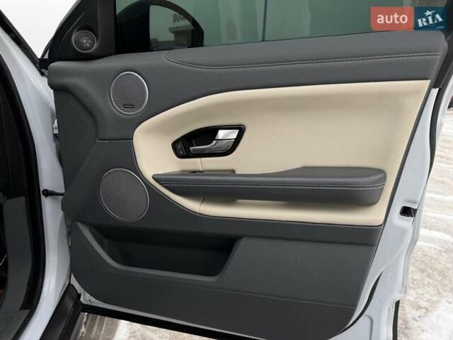 Білий Ленд Ровер Рендж Ровер Евок, об'ємом двигуна 2 л та пробігом 147 тис. км за 23500 $, фото 61 на Automoto.ua