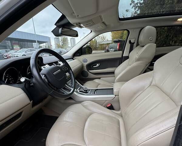 Белый Ленд Ровер Рендж Ровер Эвок, объемом двигателя 2 л и пробегом 59 тыс. км за 26500 $, фото 8 на Automoto.ua