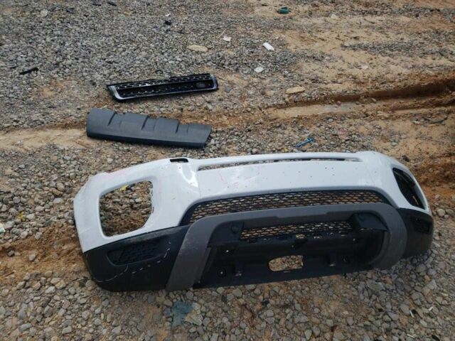 Белый Ленд Ровер Рендж Ровер Эвок, объемом двигателя 2 л и пробегом 128 тыс. км за 4200 $, фото 12 на Automoto.ua