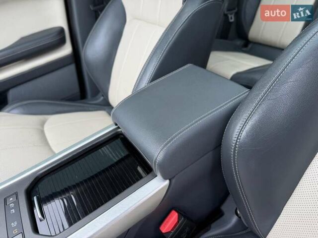 Білий Ленд Ровер Рендж Ровер Евок, об'ємом двигуна 2 л та пробігом 147 тис. км за 23500 $, фото 46 на Automoto.ua