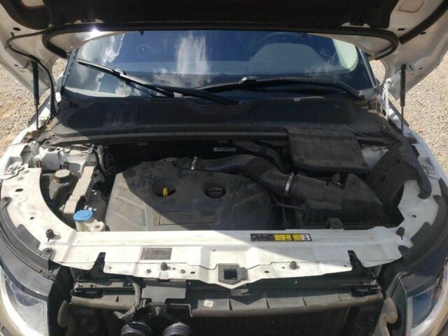 Белый Ленд Ровер Рендж Ровер Эвок, объемом двигателя 2 л и пробегом 128 тыс. км за 4200 $, фото 11 на Automoto.ua